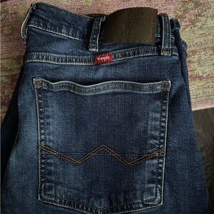 Wrangler Blue Relaxed Fit Jeans with Classic Indigo Style